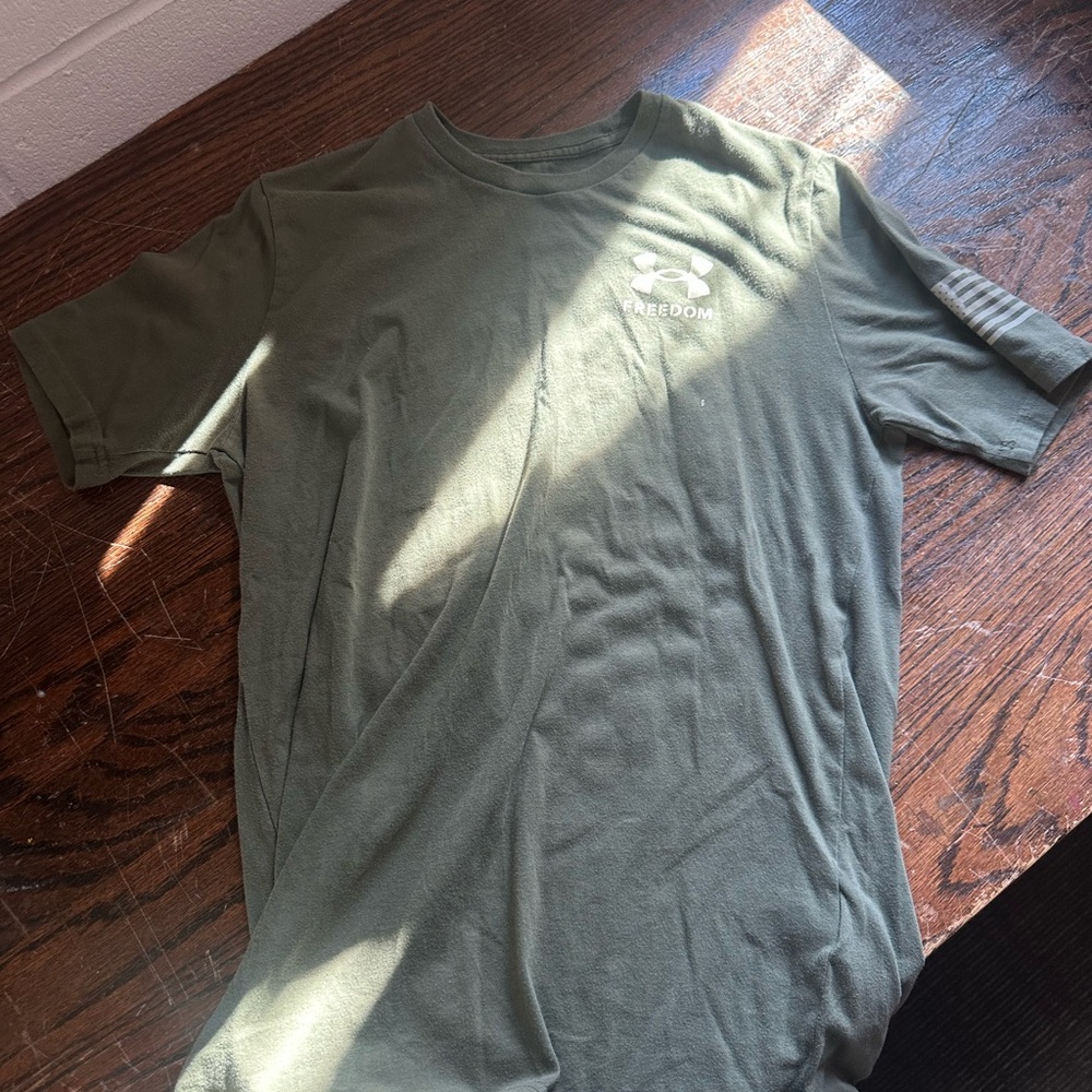 Under Armour Men's Olive Short Sleeve Tee